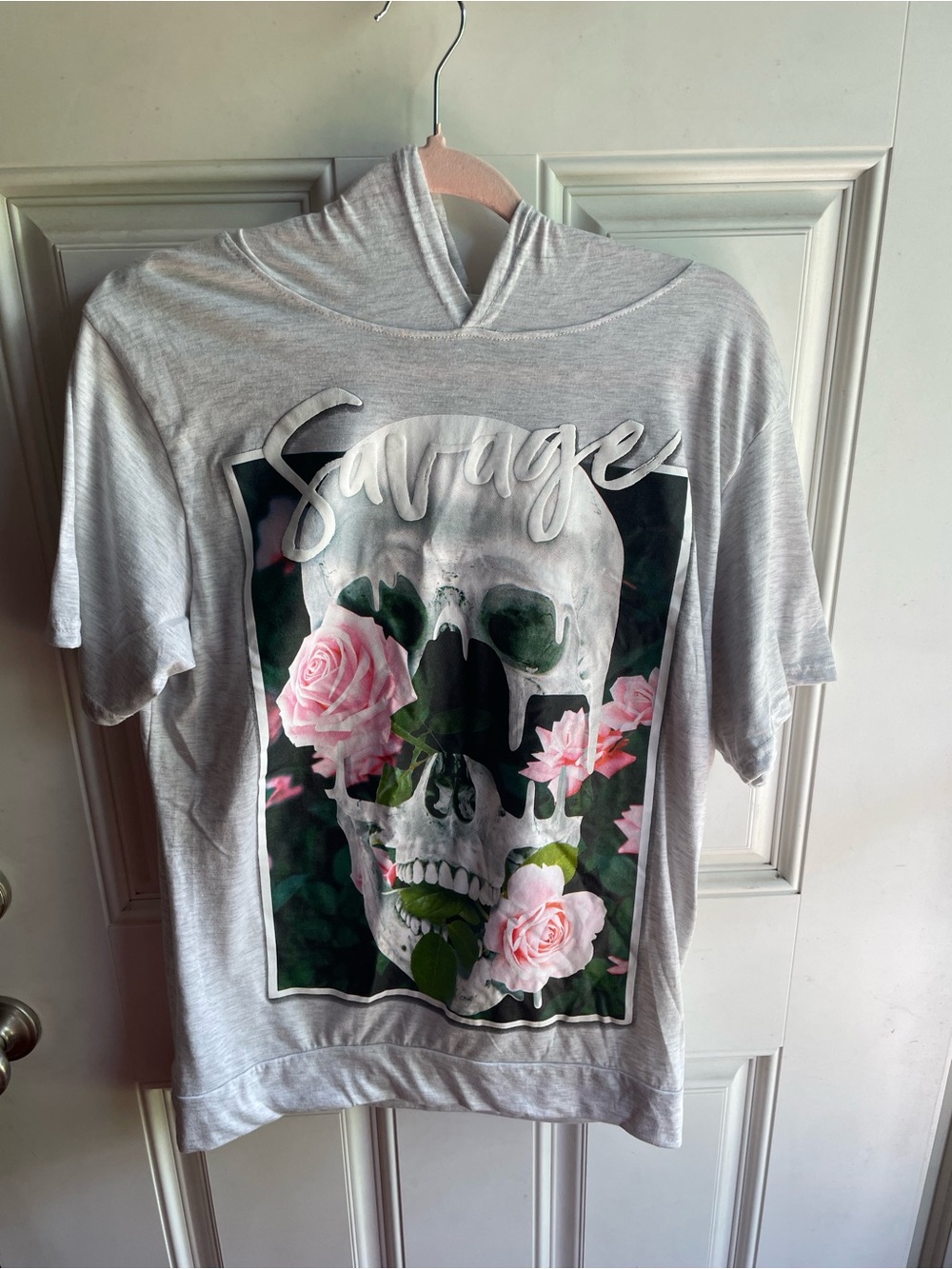 OG Hustle Men's Large Hooded Tee with Pink Roses and Skull Graphic